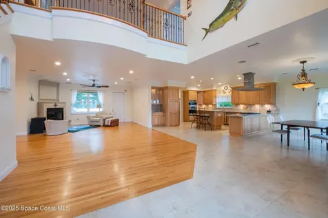 1613 N Indian River Drive Cocoa FL 32922