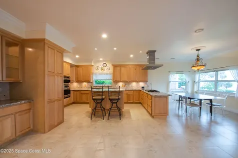 1613 N Indian River Drive Cocoa FL 32922