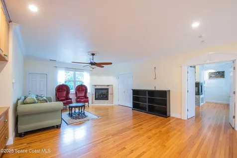 1613 N Indian River Drive Cocoa FL 32922