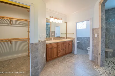 1613 N Indian River Drive Cocoa FL 32922