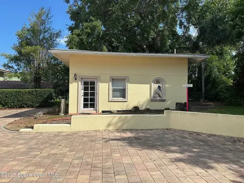 1613 N Indian River Drive Cocoa FL 32922