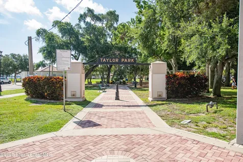 1613 N Indian River Drive Cocoa FL 32922