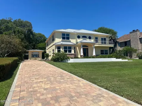 1613 N Indian River Drive Cocoa FL 32922
