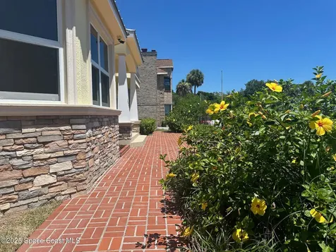 1613 N Indian River Drive Cocoa FL 32922