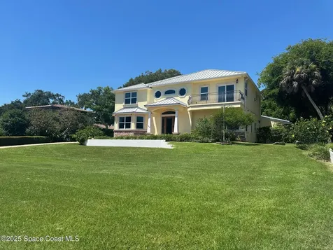 1613 N Indian River Drive Cocoa FL 32922