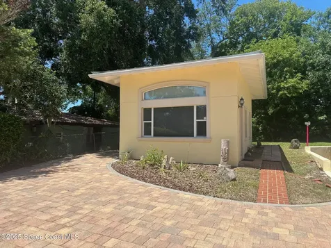 1613 N Indian River Drive Cocoa FL 32922
