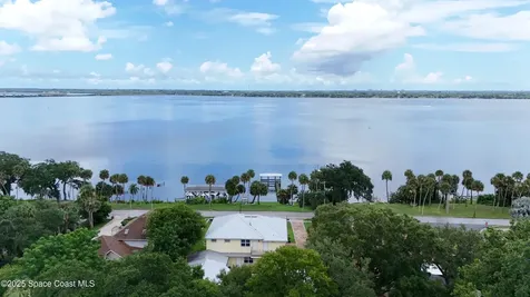 1613 N Indian River Drive Cocoa FL 32922