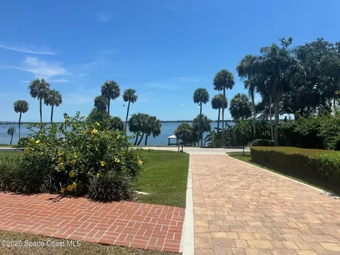 1613 N Indian River Drive Cocoa FL 32922