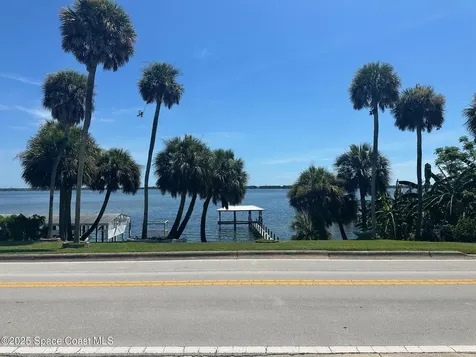 1613 N Indian River Drive Cocoa FL 32922