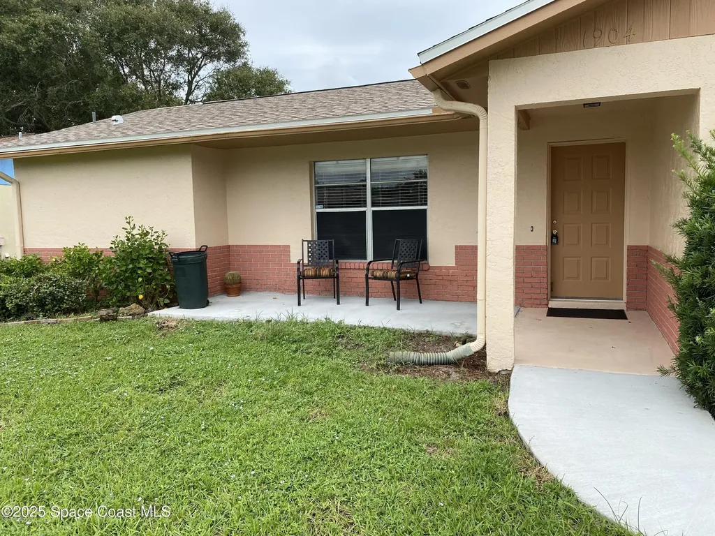 1904 Player Circle N Melbourne FL 32935