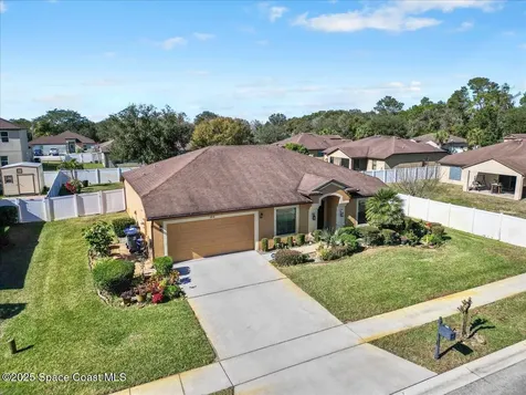 204 Reading Avenue Titusville FL 32796