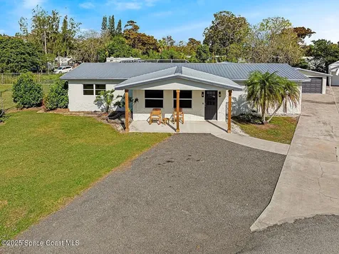 3111 SE 32nd Court Okeechobee FL 34974