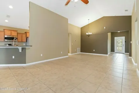 2384 Snapdragon Drive NW Palm Bay FL 32907