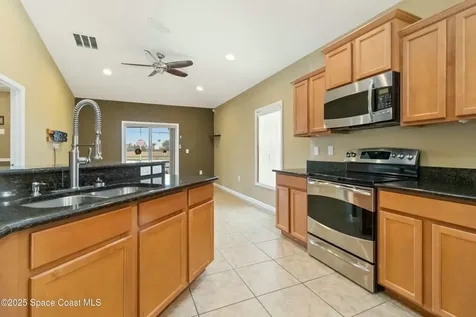 2384 Snapdragon Drive NW Palm Bay FL 32907