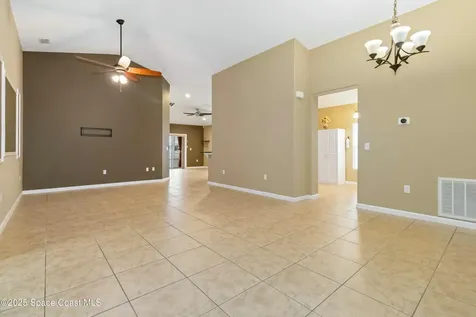 2384 Snapdragon Drive NW Palm Bay FL 32907