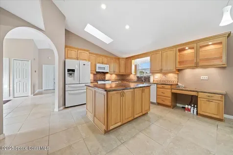 284 Hiawatha Way Melbourne Beach FL 32951