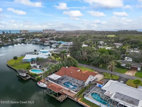 284 Hiawatha Way Melbourne Beach FL 32951