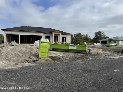 600 Yardley Street SW Palm Bay FL 32908