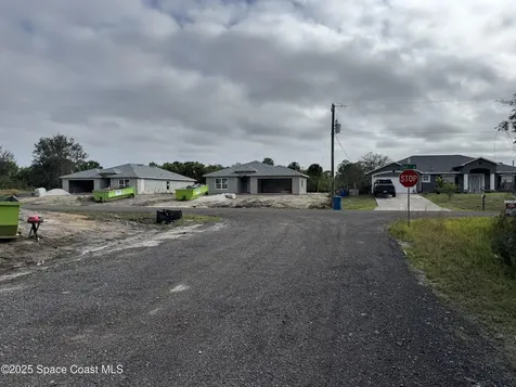 600 Yardley Street SW Palm Bay FL 32908