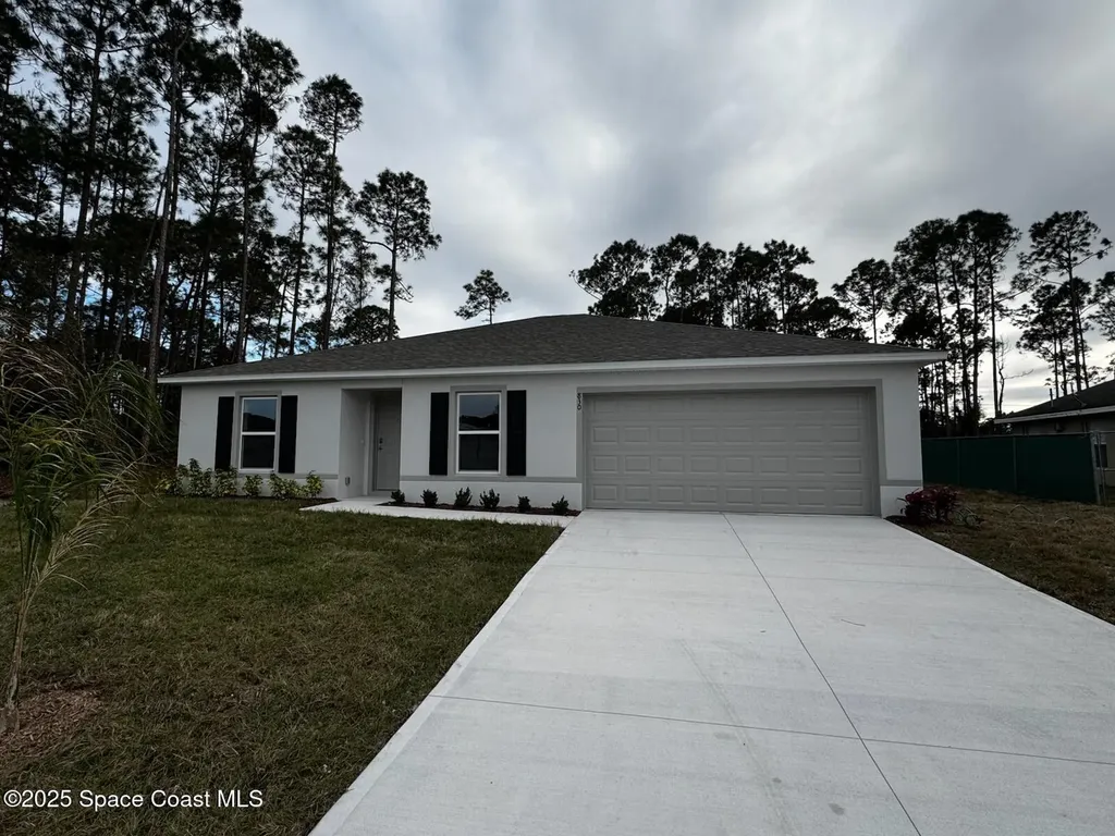830 Geary Street SW Palm Bay FL 32908