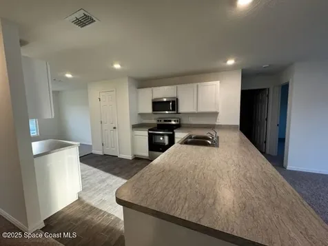 830 Geary Street SW Palm Bay FL 32908