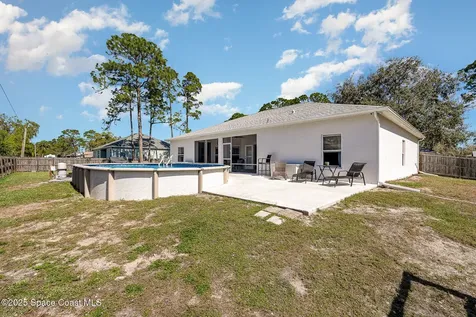 882 Cochran Road SE Palm Bay FL 32909