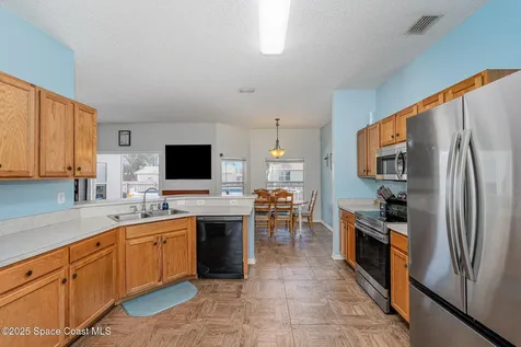 882 Cochran Road SE Palm Bay FL 32909
