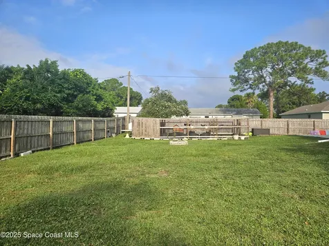 882 Cochran Road SE Palm Bay FL 32909