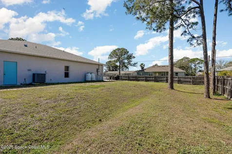 882 Cochran Road SE Palm Bay FL 32909