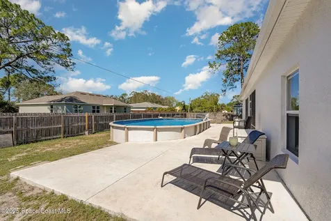 882 Cochran Road SE Palm Bay FL 32909