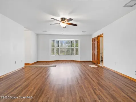 1610 Yellow Brick Road Astor FL 32102