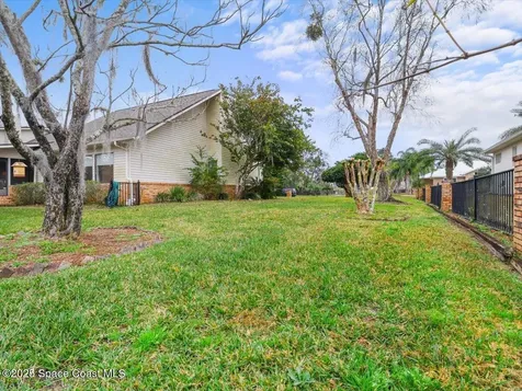 1610 Yellow Brick Road Astor FL 32102