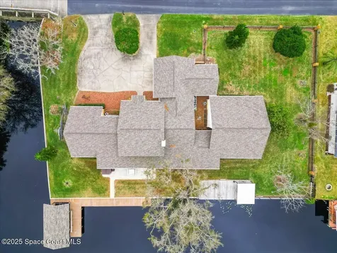 1610 Yellow Brick Road Astor FL 32102
