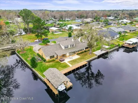 1610 Yellow Brick Road Astor FL 32102