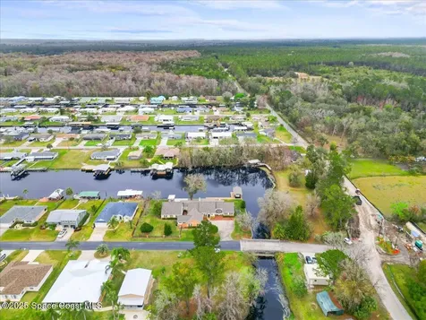 1610 Yellow Brick Road Astor FL 32102