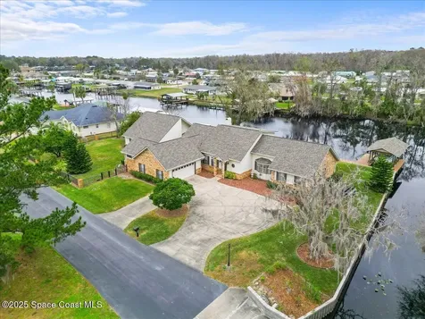 1610 Yellow Brick Road Astor FL 32102