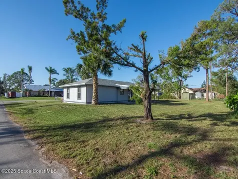 6502 Kenwood Road Fort Pierce FL 34951