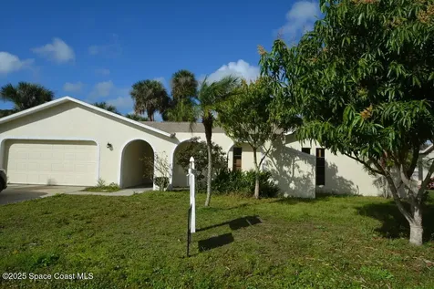 128 Crown Avenue NE Palm Bay FL 32907