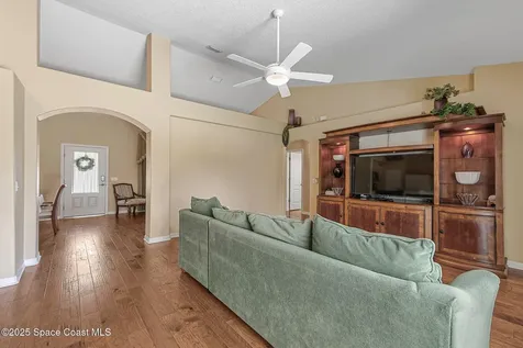 2463 Woodfield Circle Melbourne FL 32904