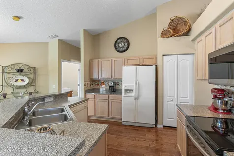 2463 Woodfield Circle Melbourne FL 32904