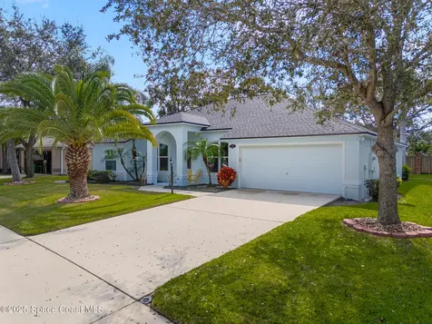2463 Woodfield Circle Melbourne FL 32904