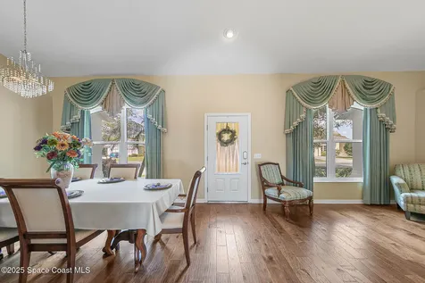 2463 Woodfield Circle Melbourne FL 32904