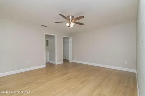 835 Glencove Avenue NW Palm Bay FL 32907