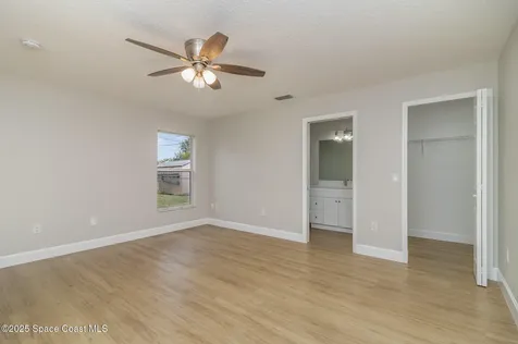 835 Glencove Avenue NW Palm Bay FL 32907