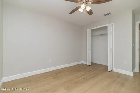 835 Glencove Avenue NW Palm Bay FL 32907