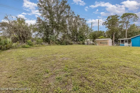 835 Glencove Avenue NW Palm Bay FL 32907