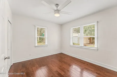 515 N Division Street Oviedo FL 32765
