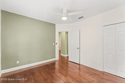 515 N Division Street Oviedo FL 32765