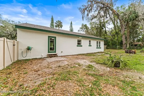 515 N Division Street Oviedo FL 32765