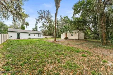 515 N Division Street Oviedo FL 32765